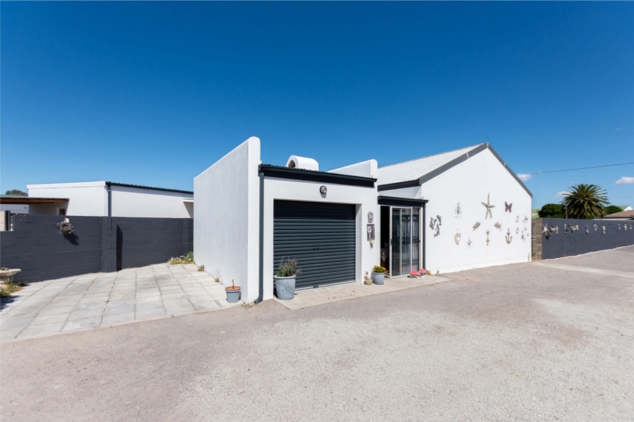 2 Bedroom Property for Sale in Laaiplek Western Cape